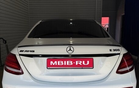 Mercedes-Benz E-Класс, 2019 год, 4 000 000 рублей, 2 фотография