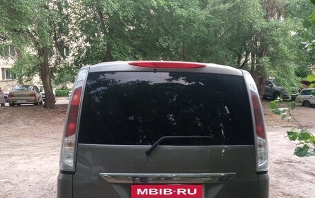Nissan Serena IV, 2012 год, 850 000 рублей, 4 фотография