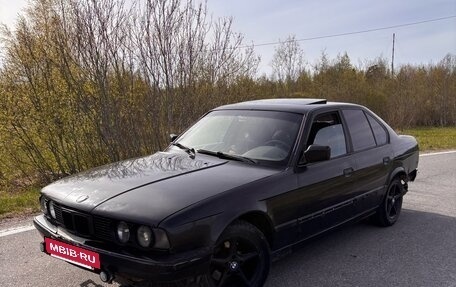 BMW 5 серия, 1992 год, 300 000 рублей, 2 фотография