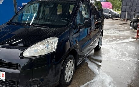 Peugeot Partner II рестайлинг 2, 2013 год, 650 000 рублей, 2 фотография