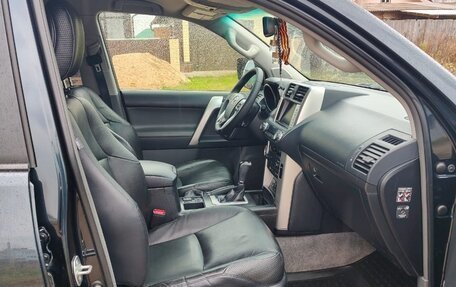 Toyota Land Cruiser Prado 150 рестайлинг 2, 2010 год, 2 350 000 рублей, 9 фотография