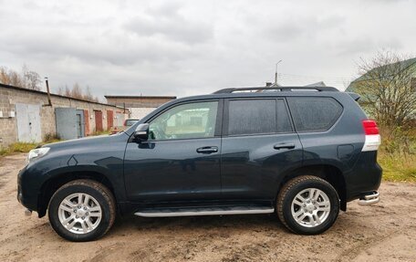 Toyota Land Cruiser Prado 150 рестайлинг 2, 2010 год, 2 350 000 рублей, 3 фотография