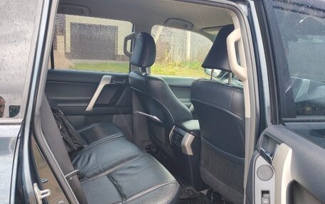 Toyota Land Cruiser Prado 150 рестайлинг 2, 2010 год, 2 350 000 рублей, 10 фотография