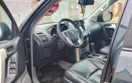 Toyota Land Cruiser Prado 150 рестайлинг 2, 2010 год, 2 350 000 рублей, 13 фотография