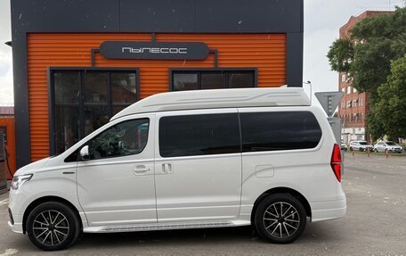 Hyundai Grand Starex Grand Starex I рестайлинг 2, 2018 год, 5 500 000 рублей, 2 фотография