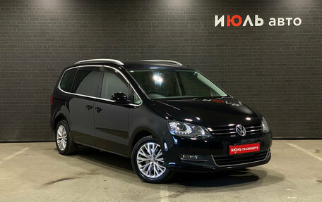 Volkswagen Sharan II, 2012 год, 1 485 000 рублей, 3 фотография
