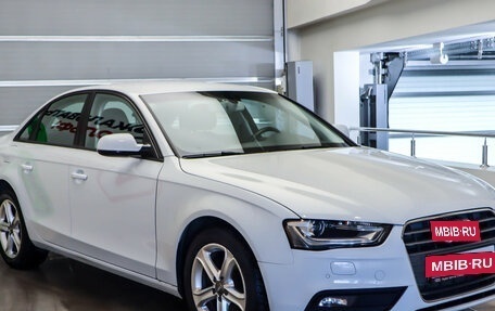 Audi A4, 2014 год, 1 350 000 рублей, 3 фотография