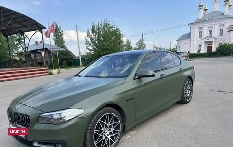 BMW 5 серия, 2015 год, 2 000 000 рублей, 3 фотография