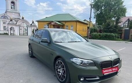 BMW 5 серия, 2015 год, 2 000 000 рублей, 2 фотография