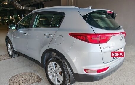 KIA Sportage IV рестайлинг, 2018 год, 2 100 000 рублей, 5 фотография