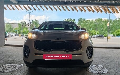 KIA Sportage IV рестайлинг, 2018 год, 2 100 000 рублей, 2 фотография