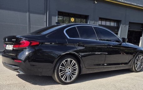 BMW 5 серия, 2022 год, 5 850 000 рублей, 5 фотография