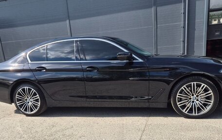 BMW 5 серия, 2022 год, 5 850 000 рублей, 4 фотография