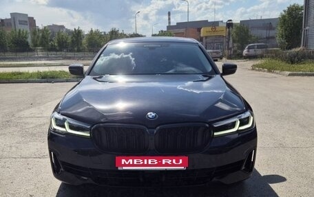 BMW 5 серия, 2022 год, 5 850 000 рублей, 2 фотография