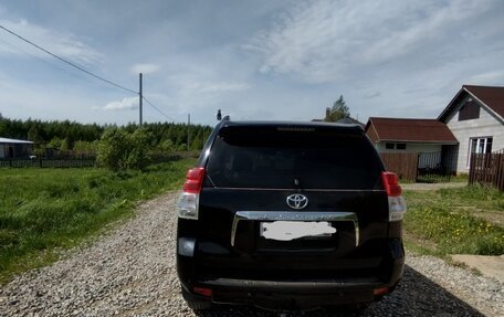 Toyota Land Cruiser Prado 150 рестайлинг 2, 2012 год, 2 600 000 рублей, 3 фотография