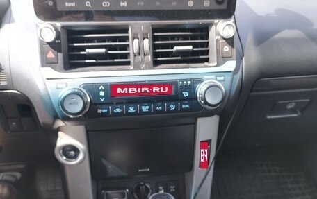 Toyota Land Cruiser Prado 150 рестайлинг 2, 2012 год, 2 600 000 рублей, 11 фотография