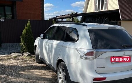 Mitsubishi Outlander III рестайлинг 3, 2012 год, 1 000 000 рублей, 4 фотография