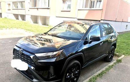 Toyota RAV4, 2022 год, 2 700 000 рублей, 2 фотография