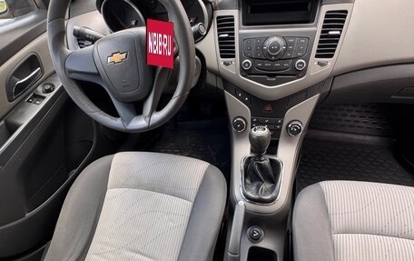 Chevrolet Cruze II, 2010 год, 350 000 рублей, 8 фотография