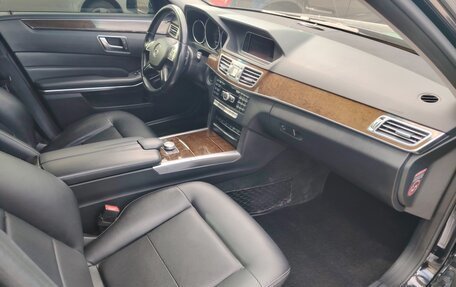 Mercedes-Benz E-Класс, 2014 год, 1 610 000 рублей, 13 фотография