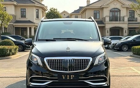 Mercedes-Benz Vito, 2023 год, 5 200 000 рублей, 2 фотография