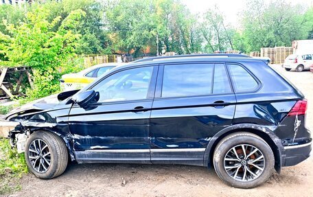 Volkswagen Tiguan II, 2021 год, 1 690 000 рублей, 2 фотография