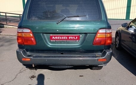 Toyota Land Cruiser 100 рестайлинг 2, 2000 год, 1 100 000 рублей, 3 фотография