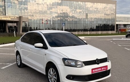 Volkswagen Polo VI (EU Market), 2012 год, 640 000 рублей, 1 фотография