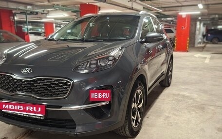 KIA Sportage IV рестайлинг, 2019 год, 2 100 000 рублей, 2 фотография