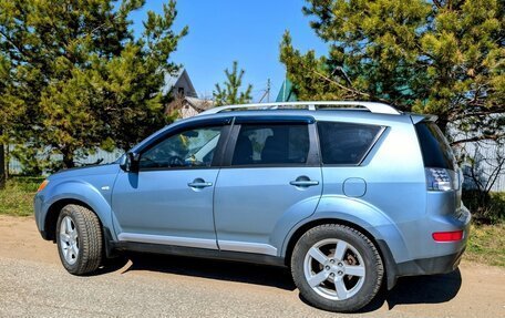Mitsubishi Outlander III рестайлинг 3, 2008 год, 1 199 000 рублей, 6 фотография