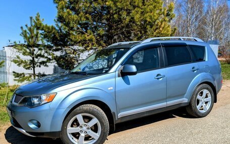 Mitsubishi Outlander III рестайлинг 3, 2008 год, 1 199 000 рублей, 4 фотография