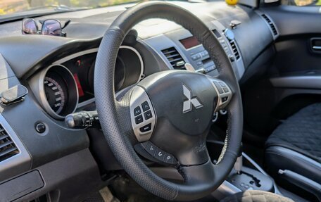 Mitsubishi Outlander III рестайлинг 3, 2008 год, 1 199 000 рублей, 18 фотография
