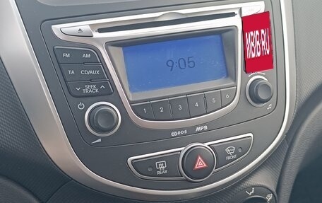 Hyundai Solaris II рестайлинг, 2013 год, 950 000 рублей, 17 фотография