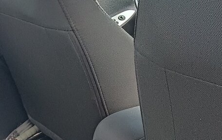 Hyundai Solaris II рестайлинг, 2013 год, 950 000 рублей, 29 фотография