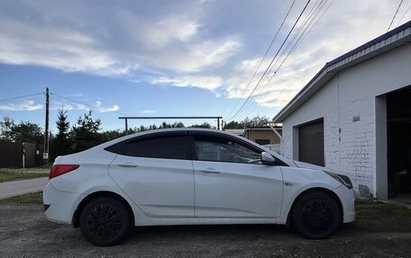 Hyundai Solaris II рестайлинг, 2014 год, 750 000 рублей, 2 фотография