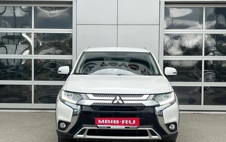 Mitsubishi Outlander III рестайлинг 3, 2019 год, 2 260 000 рублей, 2 фотография