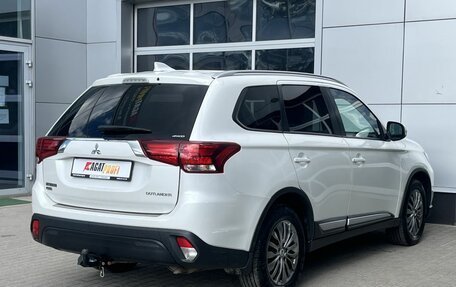 Mitsubishi Outlander III рестайлинг 3, 2019 год, 2 260 000 рублей, 6 фотография