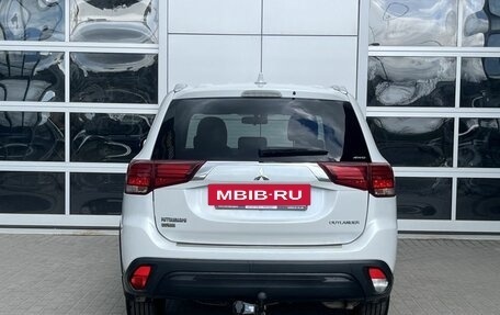 Mitsubishi Outlander III рестайлинг 3, 2019 год, 2 260 000 рублей, 5 фотография