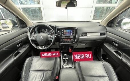 Mitsubishi Outlander III рестайлинг 3, 2019 год, 2 260 000 рублей, 9 фотография