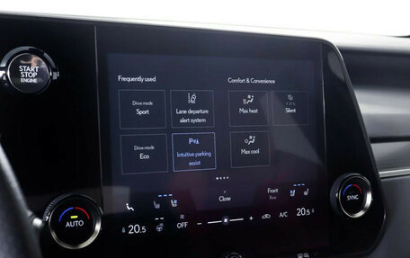 Lexus RX IV рестайлинг, 2022 год, 7 497 000 рублей, 20 фотография