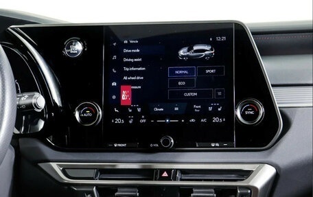 Lexus RX IV рестайлинг, 2022 год, 7 497 000 рублей, 17 фотография