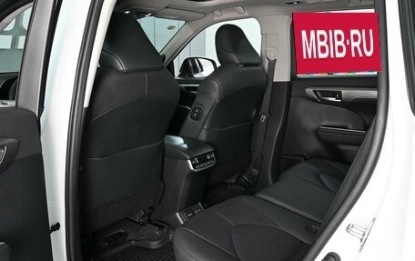 Toyota Highlander, 2024 год, 4 770 000 рублей, 13 фотография
