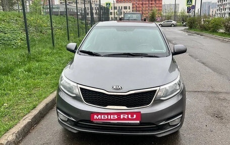 KIA Rio III рестайлинг, 2015 год, 950 000 рублей, 2 фотография
