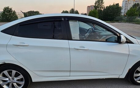 Hyundai Solaris II рестайлинг, 2011 год, 649 000 рублей, 8 фотография