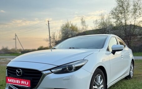 Mazda 3, 2018 год, 1 700 000 рублей, 2 фотография