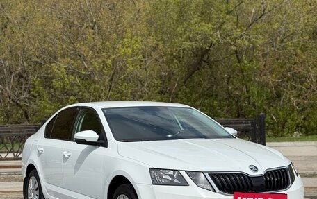 Skoda Octavia, 2017 год, 1 699 000 рублей, 2 фотография
