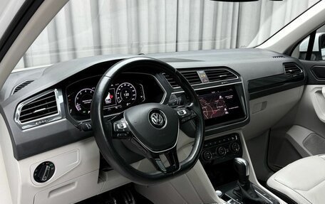 Volkswagen Tiguan II, 2019 год, 4 099 000 рублей, 10 фотография
