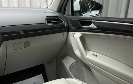 Volkswagen Tiguan II, 2019 год, 4 099 000 рублей, 13 фотография