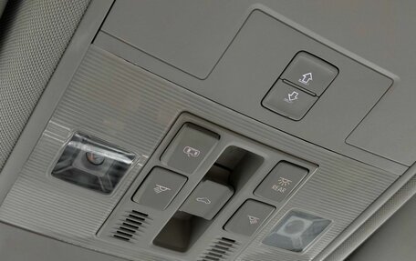 Volkswagen Tiguan II, 2019 год, 4 099 000 рублей, 40 фотография