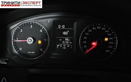 Volkswagen Transporter T5 рестайлинг, 2015 год, 1 795 000 рублей, 13 фотография